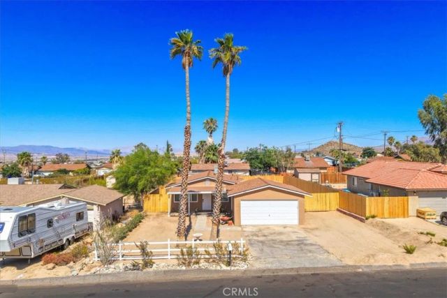 5665 Lupine Avenue, 29 Palms, CA 92277