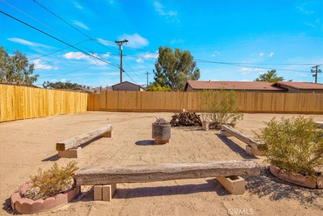 5665 Lupine Avenue, 29 Palms, CA 92277