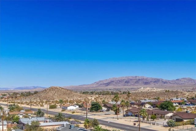 5665 Lupine Avenue, 29 Palms, CA 92277