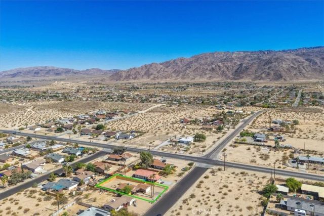 5665 Lupine Avenue, 29 Palms, CA 92277