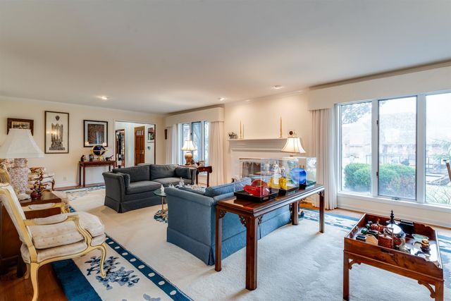 1715 N Cypress St, Wichita, KS 67206