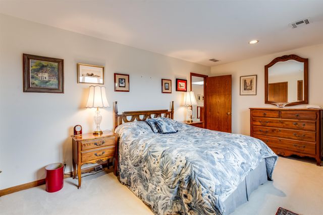 1715 N Cypress St, Wichita, KS 67206