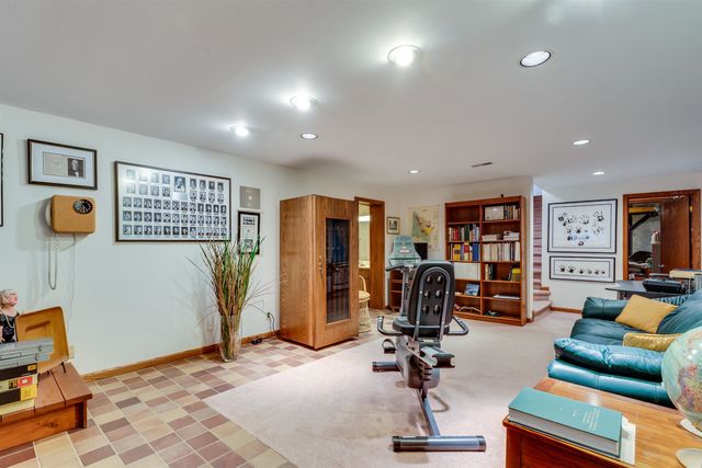 1715 N Cypress St, Wichita, KS 67206