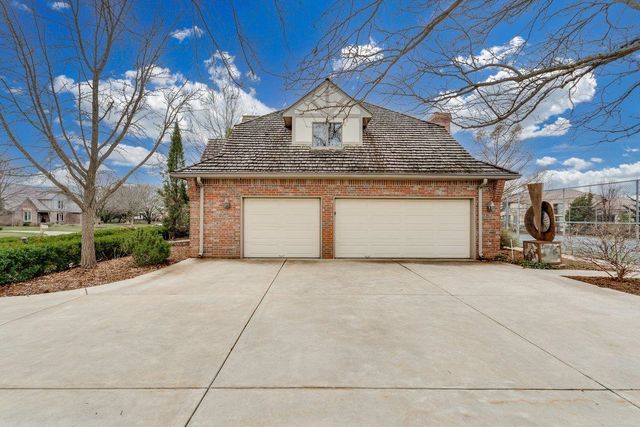 1715 N Cypress St, Wichita, KS 67206