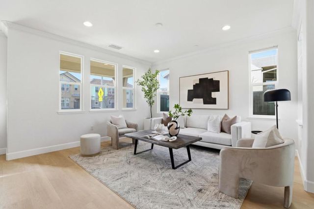 6060 Charlotte Drive, San Jose, CA 95123