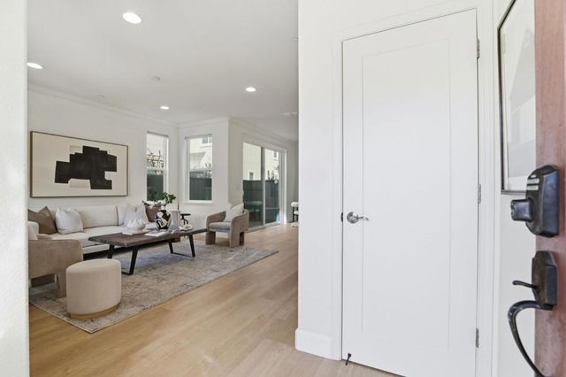 6060 Charlotte Drive, San Jose, CA 95123