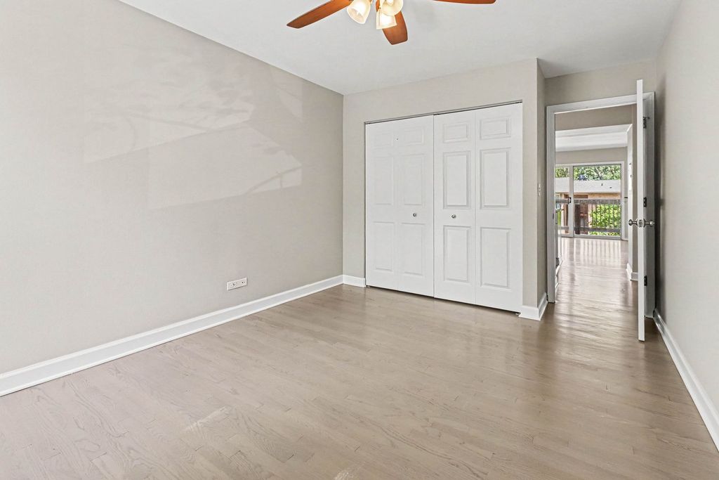 5809 Oakwood Drive D, Lisle, IL 60532 — photo 5