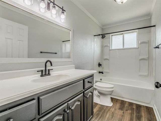 201 Lackey Drive, Eufaula, OK 74432