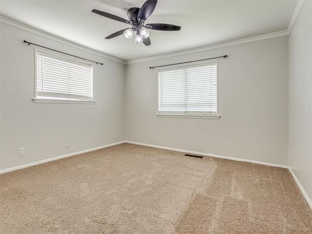 201 Lackey Drive, Eufaula, OK 74432