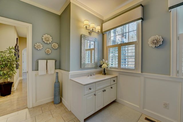 10 Wingate Court, Stratham, NH 03885