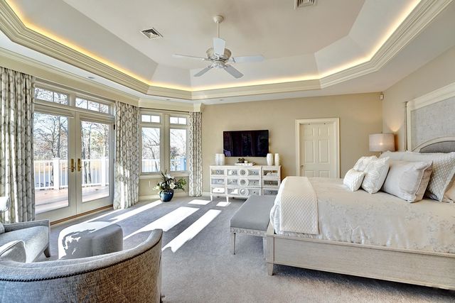 10 Wingate Court, Stratham, NH 03885