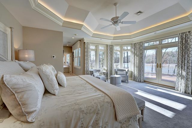 10 Wingate Court, Stratham, NH 03885