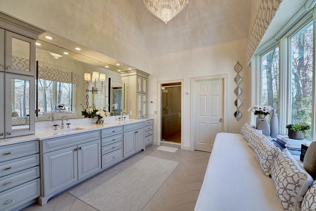 10 Wingate Court, Stratham, NH 03885