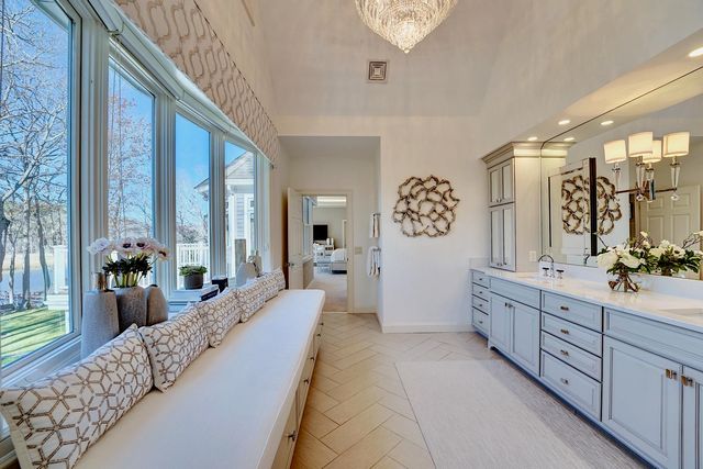 10 Wingate Court, Stratham, NH 03885