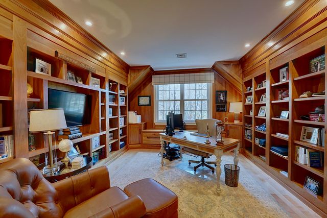 10 Wingate Court, Stratham, NH 03885