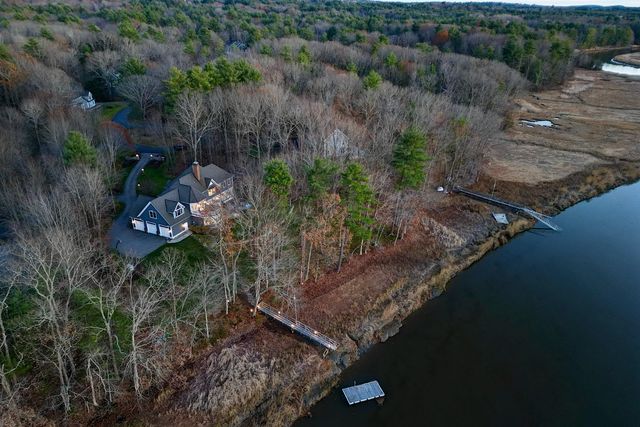 10 Wingate Court, Stratham, NH 03885