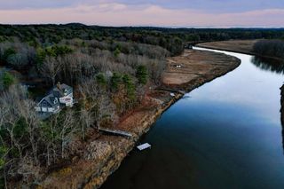 10 Wingate Court, Stratham, NH 03885