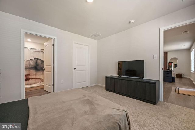 13 CASTERLINE CT, Dover, DE 19901