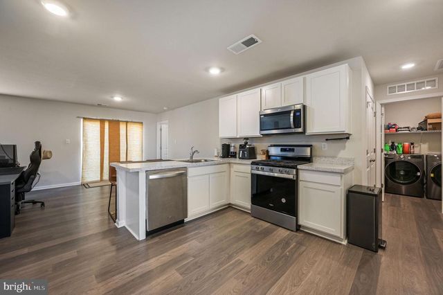 13 CASTERLINE CT, Dover, DE 19901