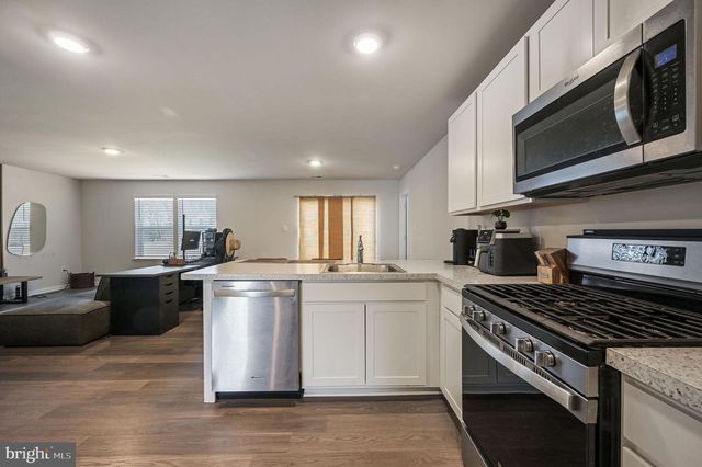 13 CASTERLINE CT, Dover, DE 19901