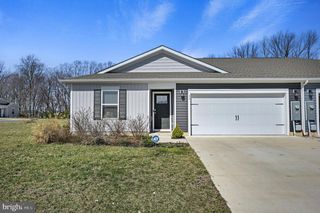 13 CASTERLINE CT, Dover, DE 19901