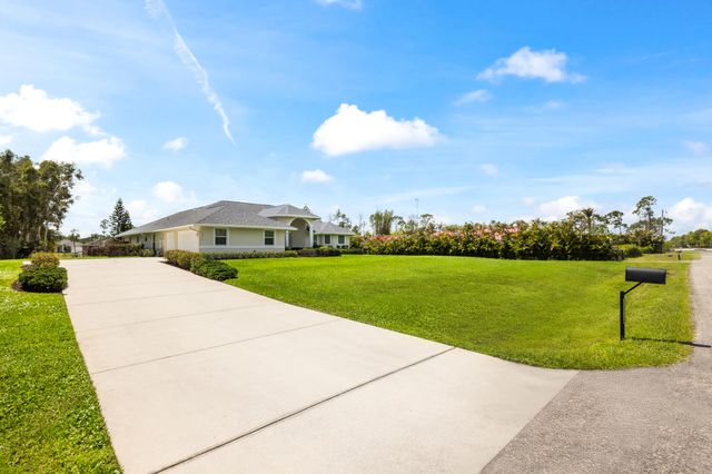 12878 N 70th Pl Place N, The Acreage, FL 33412