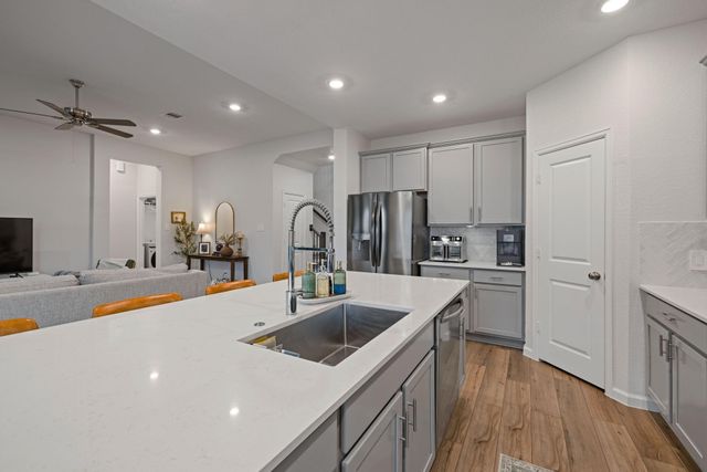 18323 Tiger Flowers Drive, Conroe, TX 77302