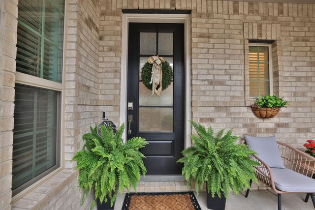 18323 Tiger Flowers Drive, Conroe, TX 77302