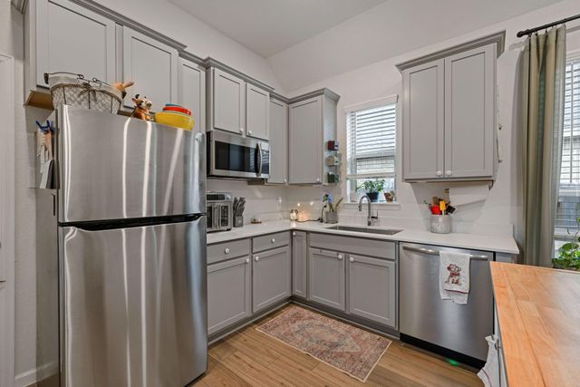 18323 Tiger Flowers Drive, Conroe, TX 77302