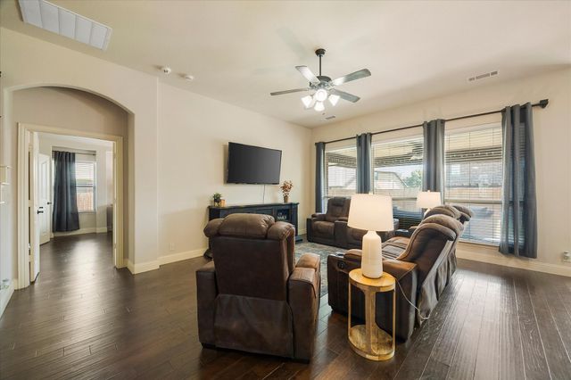 1925 Knoxbridge Road, Forney, TX 75126