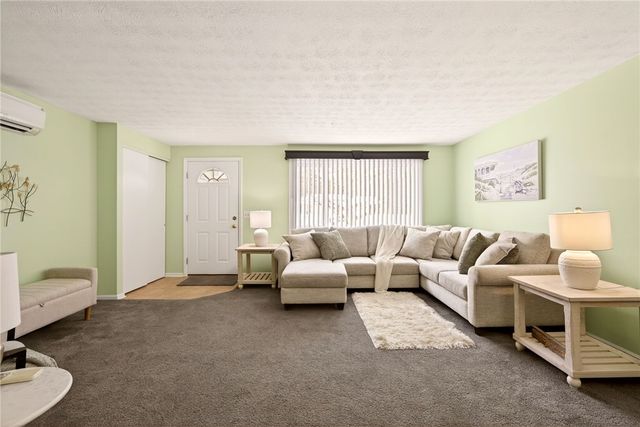 2077 Bear Creek Drive, Ontario, NY 14519