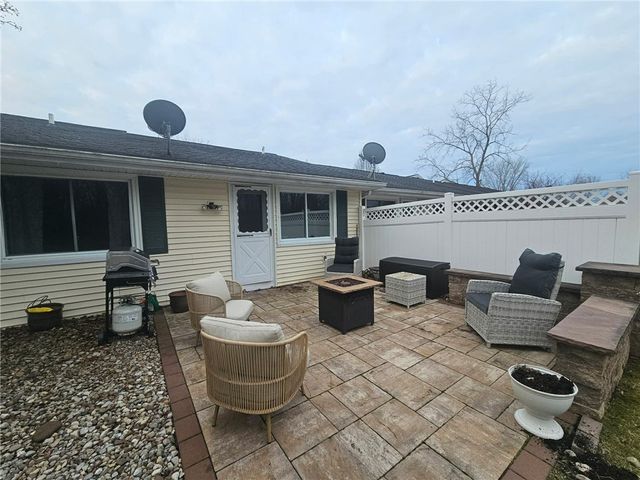 2077 Bear Creek Drive, Ontario, NY 14519