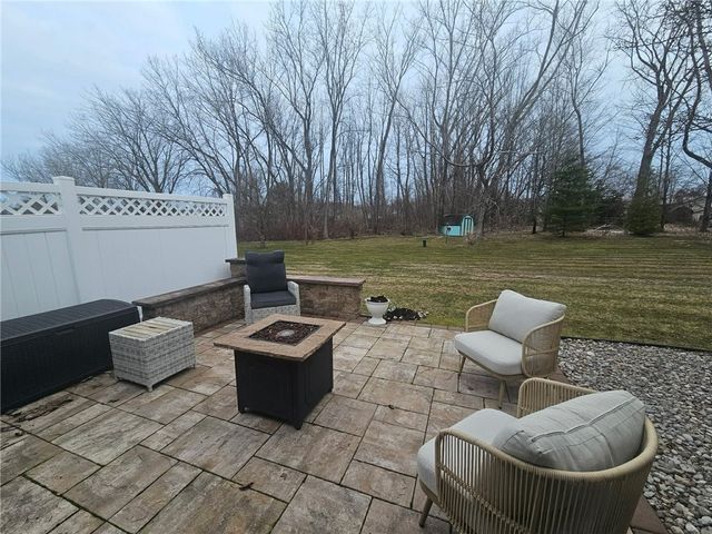 2077 Bear Creek Drive, Ontario, NY 14519