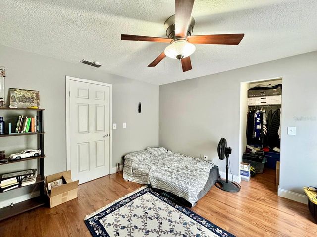 5216 TENNIS COURT CIRCLE 5216, Tampa, FL 33617