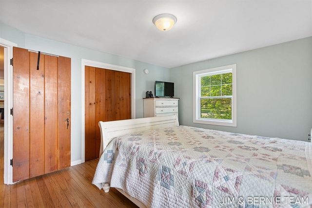 131 E 31st Street, Holland, MI 49423