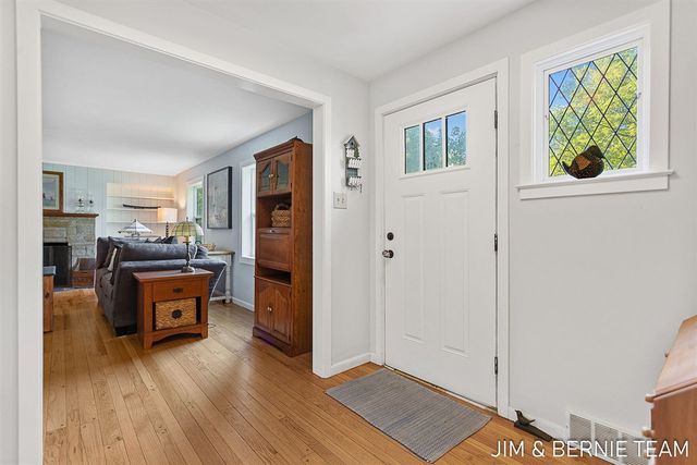 131 E 31st Street, Holland, MI 49423