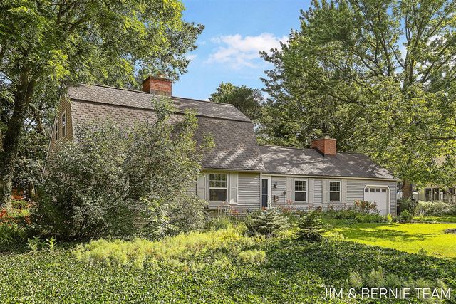 131 E 31st Street, Holland, MI 49423