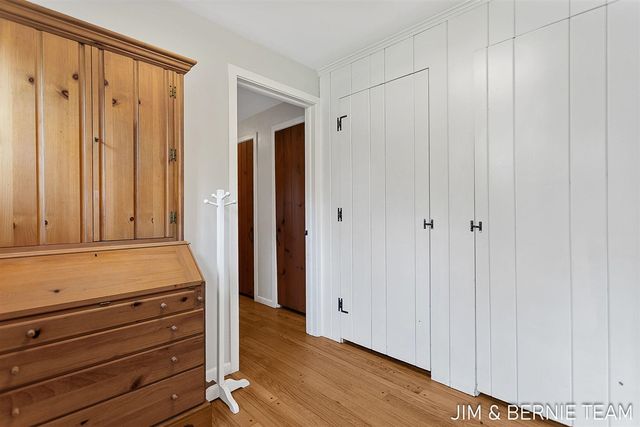131 E 31st Street, Holland, MI 49423