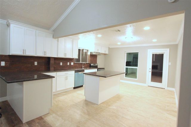 16807 Gaelic Lane, Houston, TX 77084