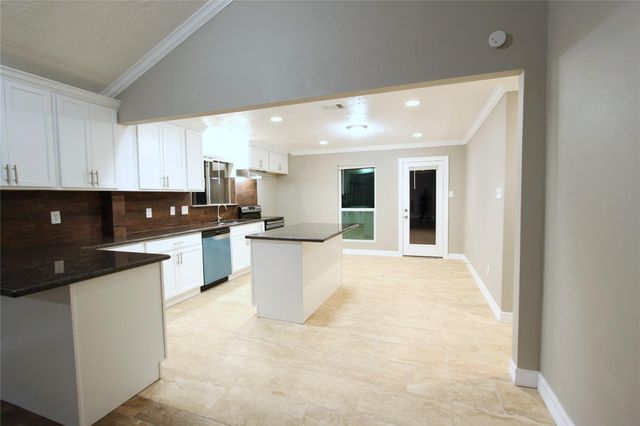 16807 Gaelic Lane, Houston, TX 77084