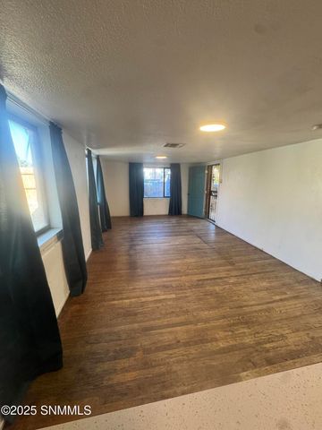 903 N Tornillo Street, Las Cruces, NM 88001