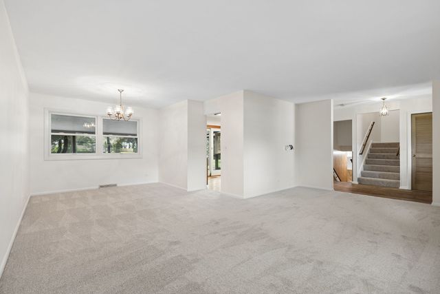 5845 Lenox Road, Lisle, IL 60532