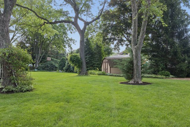 5845 Lenox Road, Lisle, IL 60532