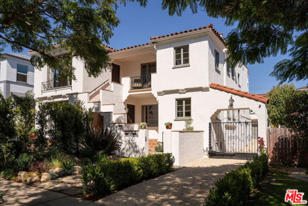 1340 S Cloverdale Avenue, Los Angeles, CA 90019