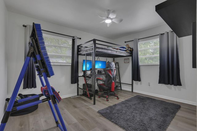 1053 Carrousel Drive E, Reynoldsburg, OH 43068