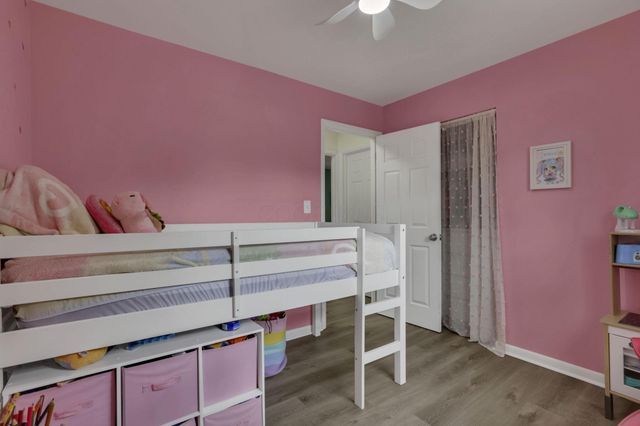 1053 Carrousel Drive E, Reynoldsburg, OH 43068