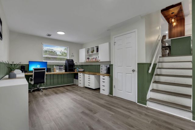1053 Carrousel Drive E, Reynoldsburg, OH 43068