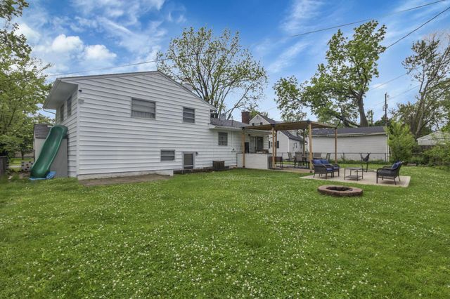 1053 Carrousel Drive E, Reynoldsburg, OH 43068