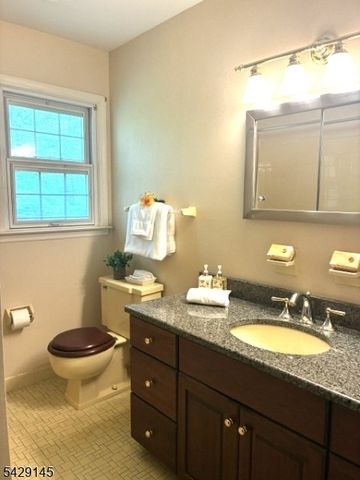 156 Goltra Dr, Bernards Twp., NJ 07920