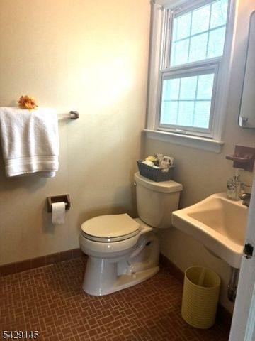 156 Goltra Dr, Bernards Twp., NJ 07920